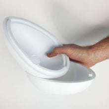 225 mm tall polystyrene egg