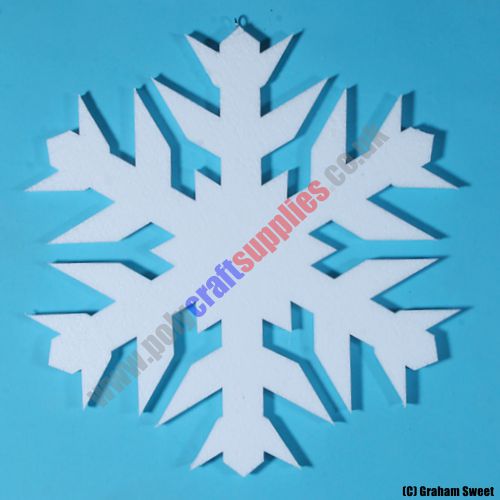 pack of 5 > 180mm high Polystyrene Snowflakes pcs87a