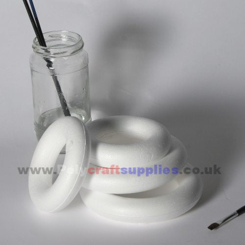 Polystyrene ring - 300 mm diameter.